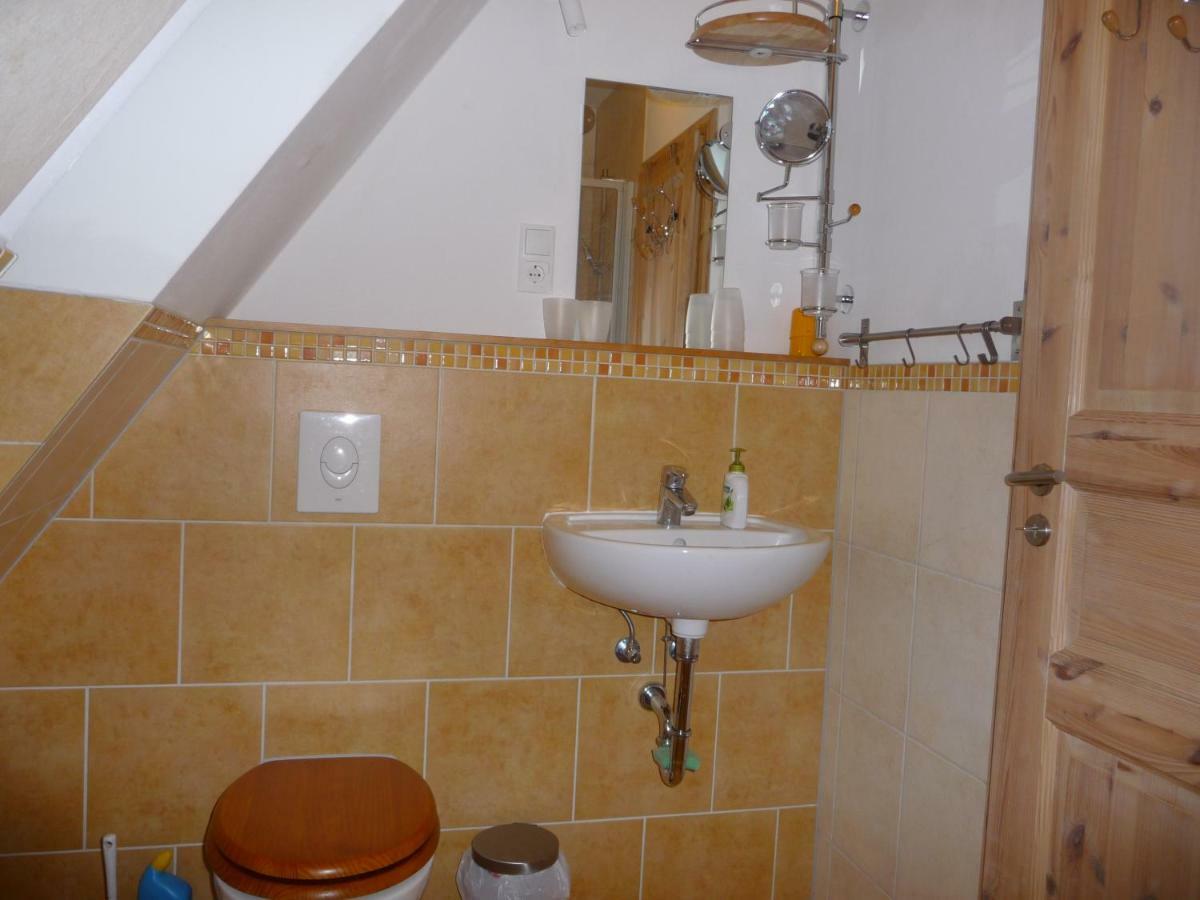 Haus Bergwiese - Fuer Naturfreunde, Familien, Wanderer Gehlberg Exteriör bild